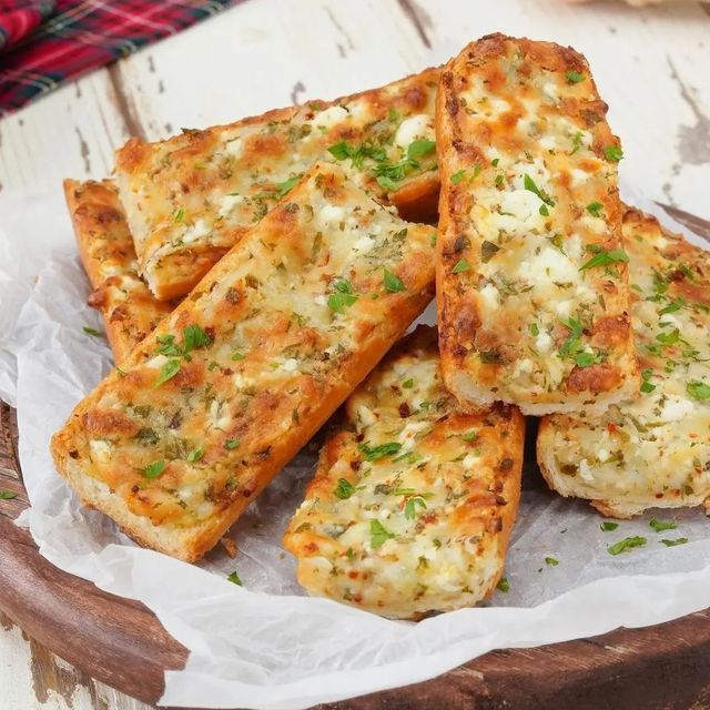 sarımsaklı ekmek